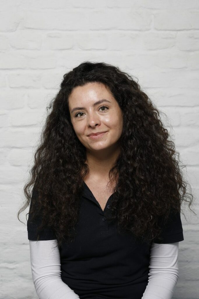 Porträt von Milena Udovc, Praxisleitung im PTZ Höchst